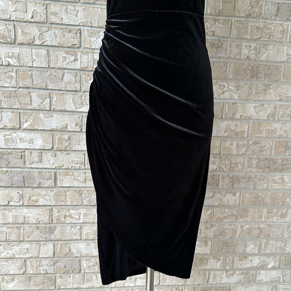 Aqua Long Velvet Dress Size M 🌸 - Picture 5 of 8